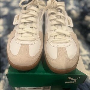 Puma White and Tan Sneakers